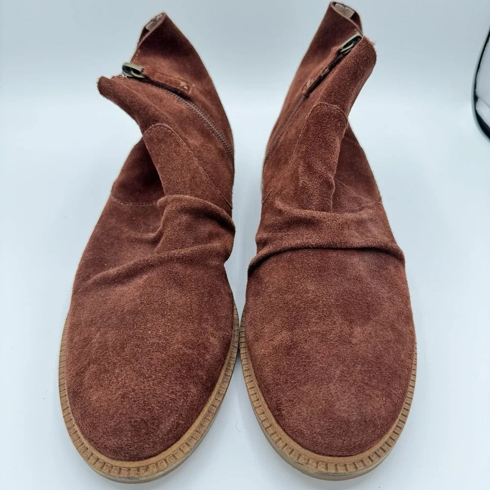 Kelsi Dagger Boots Size 8.5 Women's Suede Upper‎ Ruched Brown Booties west-EUC!